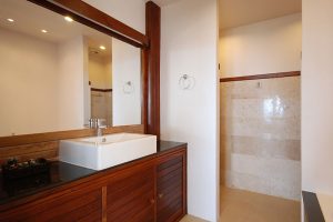 Sea View Corner Suites - Bathroom